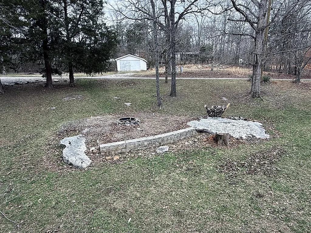 65 S Lake Drive Burnside KY 42519