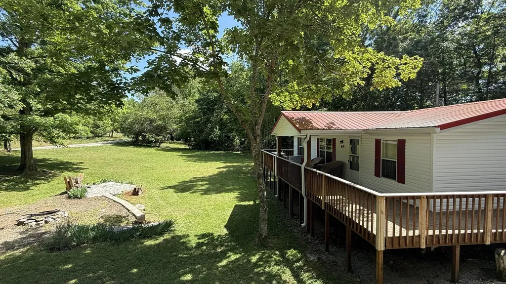 65 S Lake Drive Burnside KY 42519