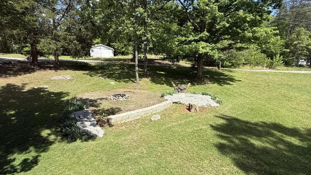 65 S Lake Drive Burnside KY 42519
