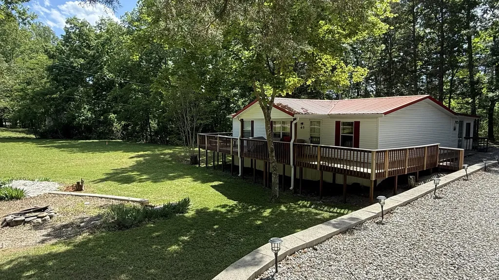 65 S Lake Drive Burnside KY 42519