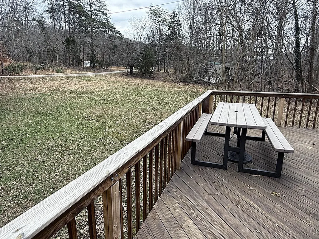 65 S Lake Drive Burnside KY 42519