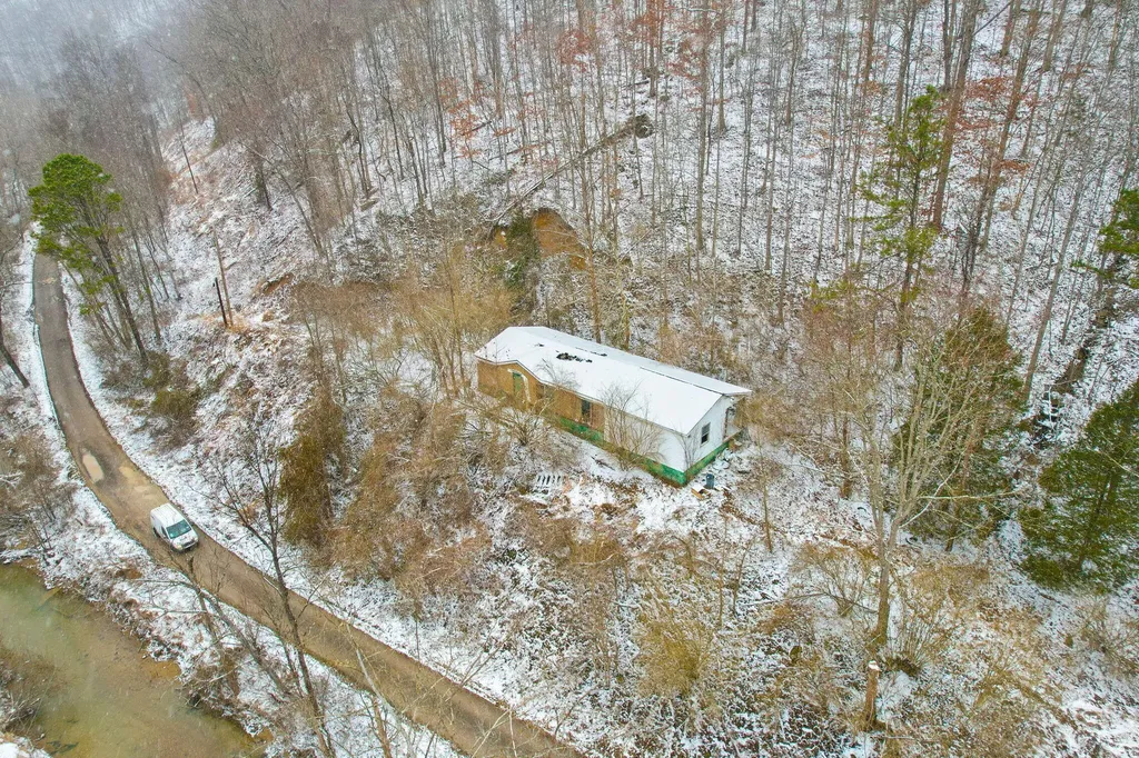 6119 Pigeon Roost Road Pilgrim KY 41250