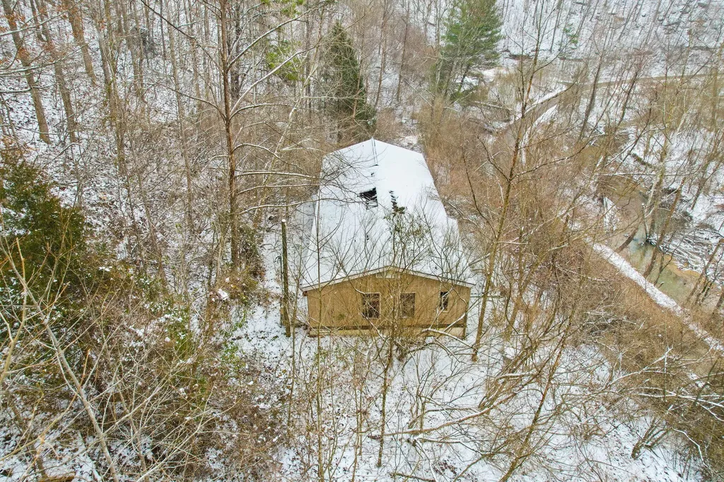 6119 Pigeon Roost Road Pilgrim KY 41250