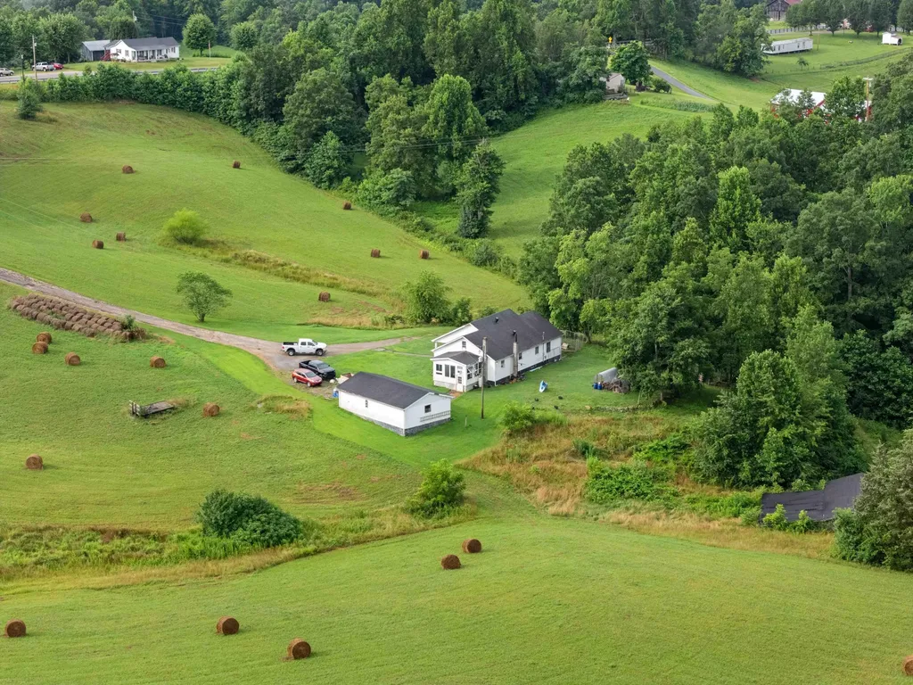 101 Steele Lane Mckee KY 40447