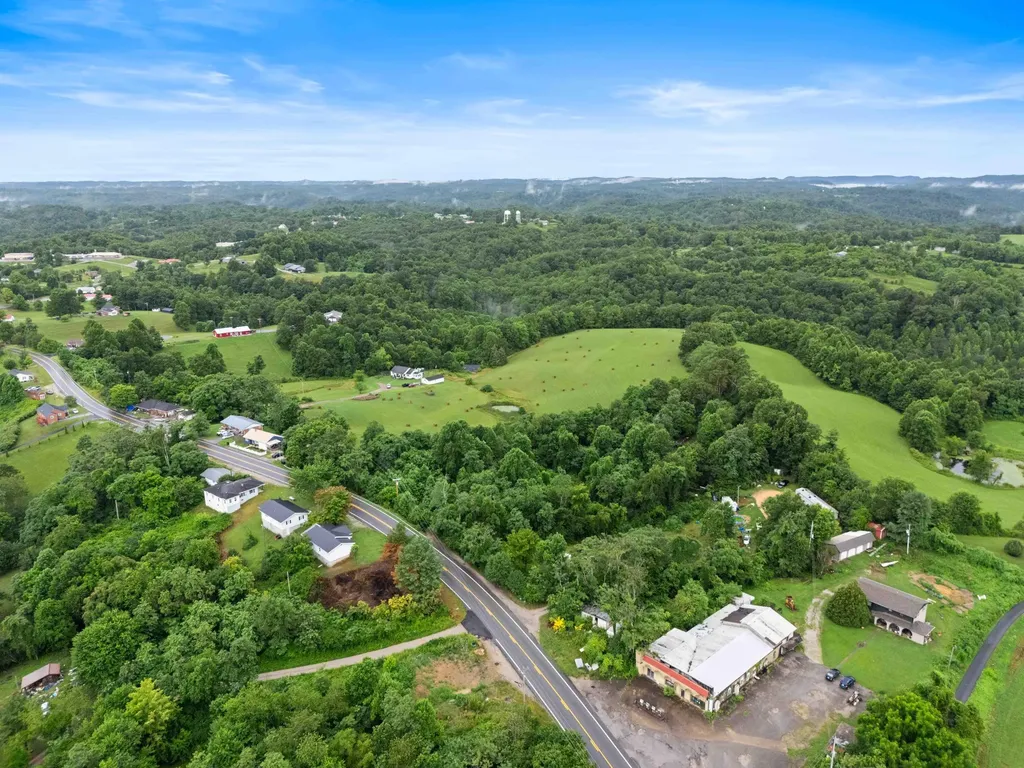 101 Steele Lane Mckee KY 40447