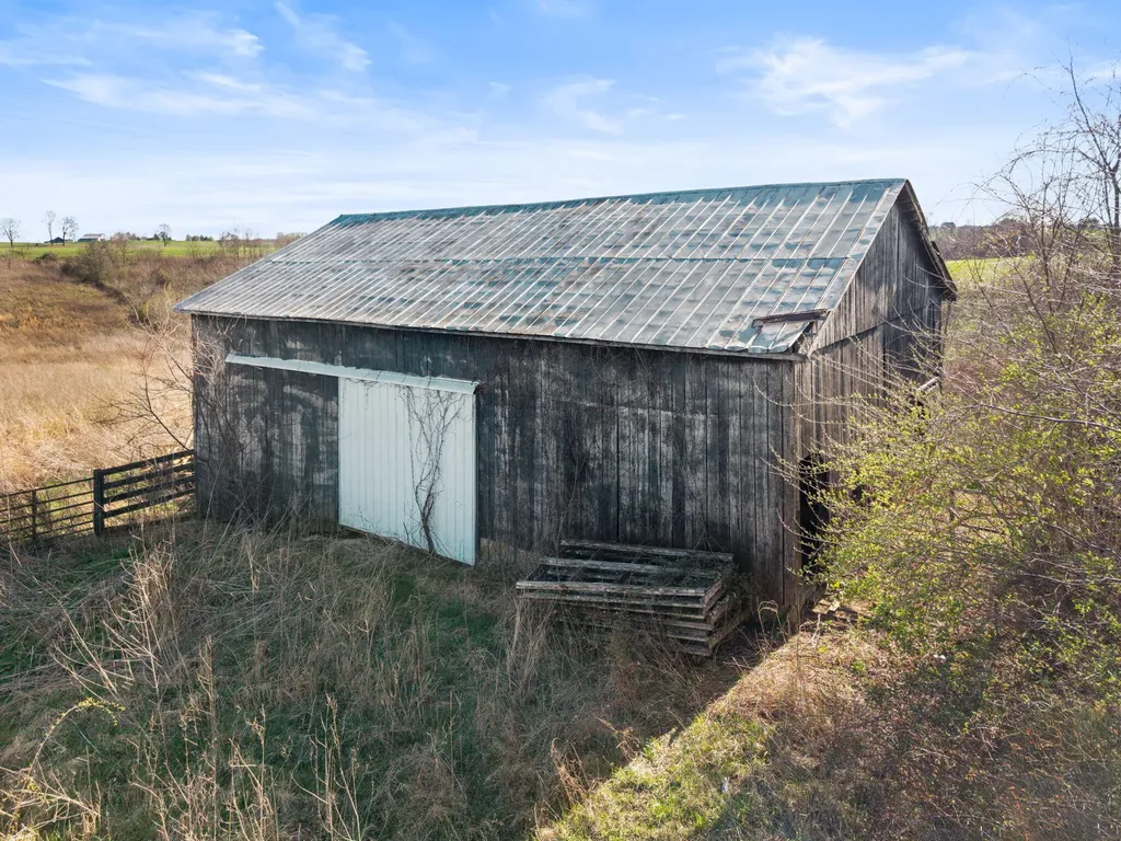 Track #14 & #15 Brush Grove Road Willisburg KY 40078