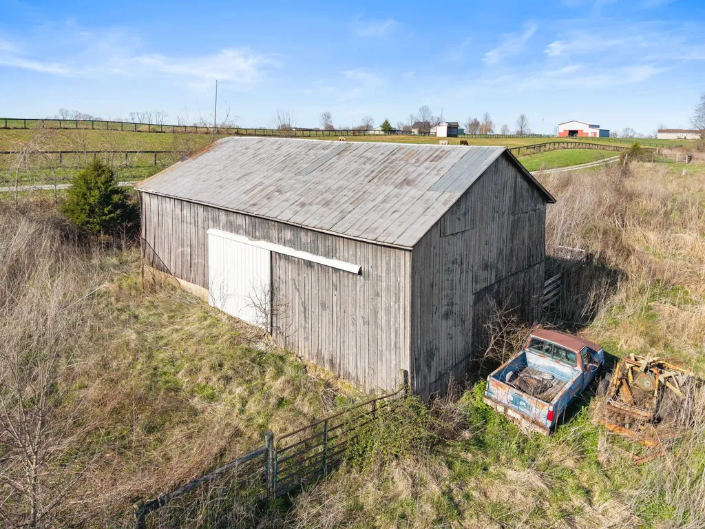 Track #14 & #15 Brush Grove Road Willisburg KY 40078