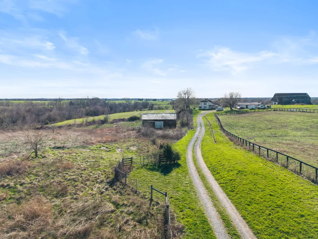 Track #14 & #15 Brush Grove Road Willisburg KY 40078