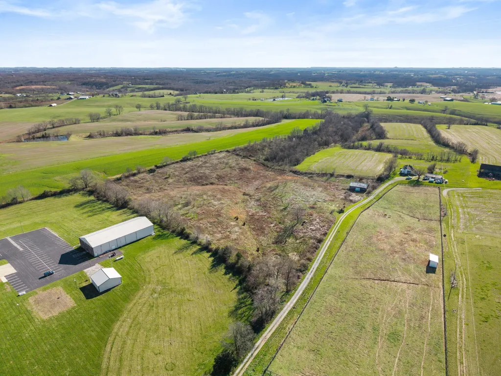 Track #14 & #15 Brush Grove Road Willisburg KY 40078