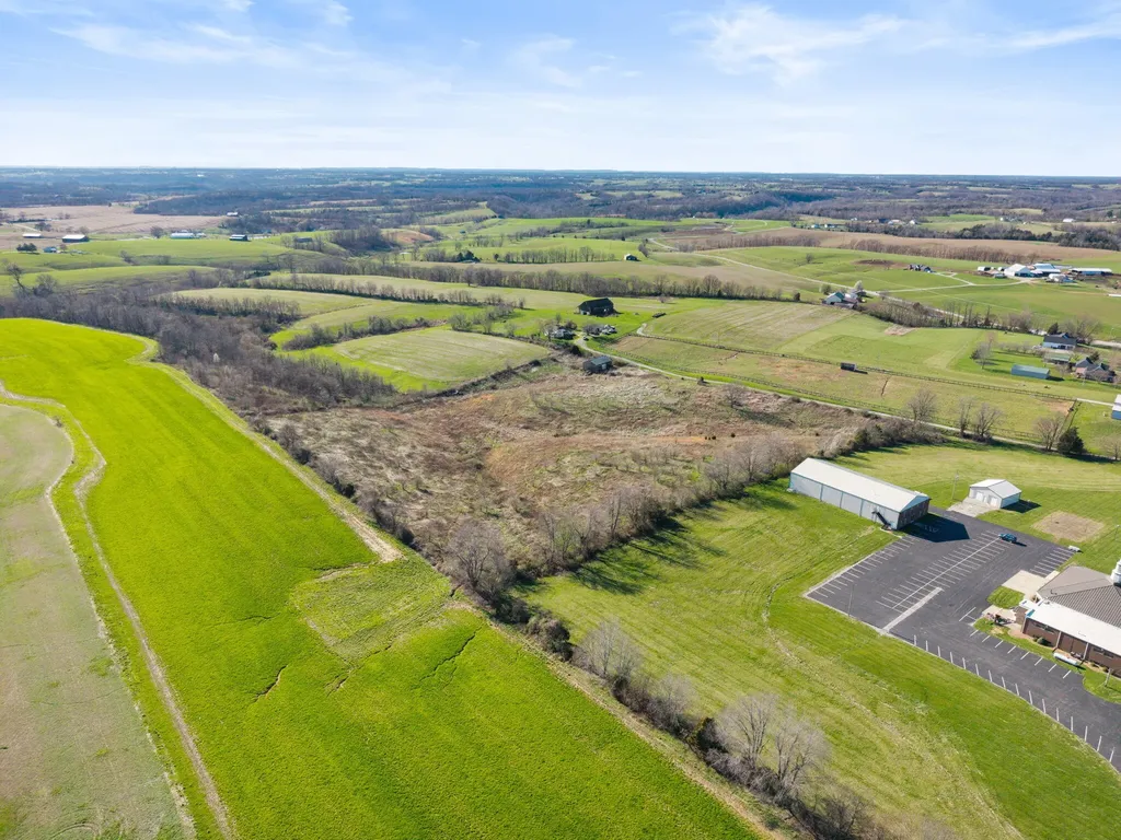 Track #14 & #15 Brush Grove Road Willisburg KY 40078