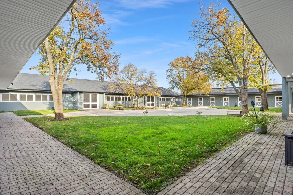 3783 Briar Hill Road Lexington KY 40516