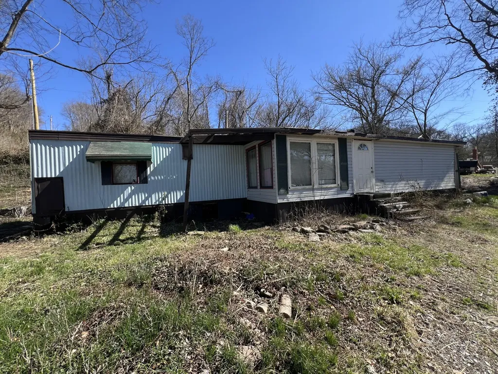 1860 Ford Road Winchester KY 40391