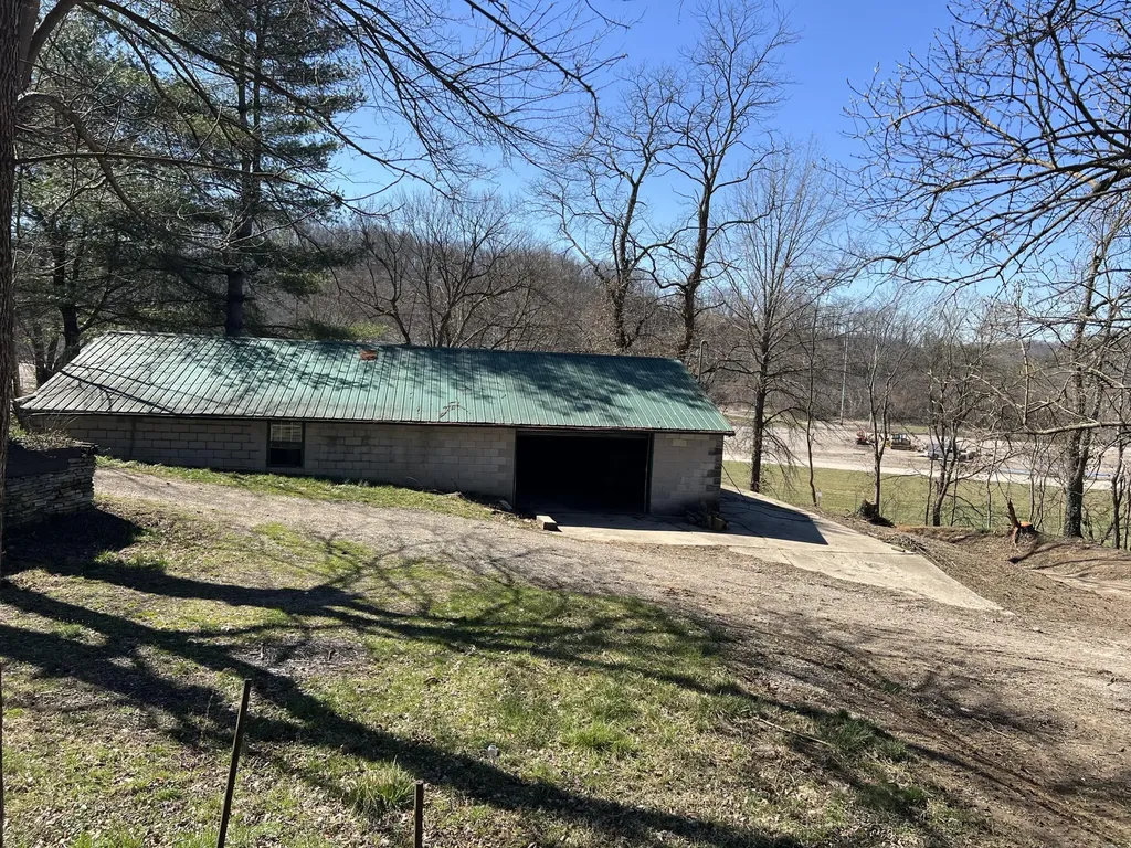 1860 Ford Road Winchester KY 40391