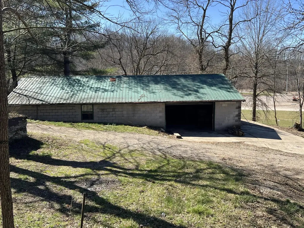 1860 Ford Road Winchester KY 40391