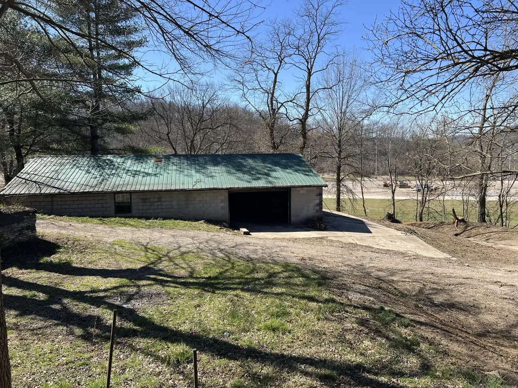 1860 Ford Road Winchester KY 40391