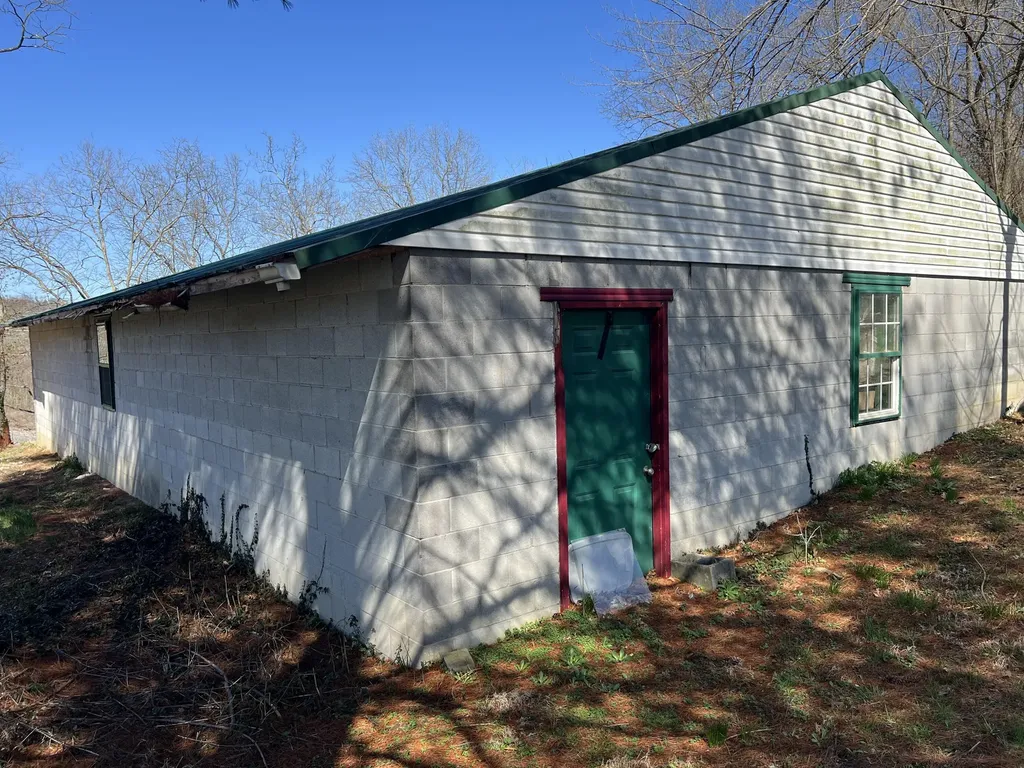 1860 Ford Road Winchester KY 40391