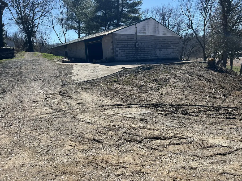 1860 Ford Road Winchester KY 40391
