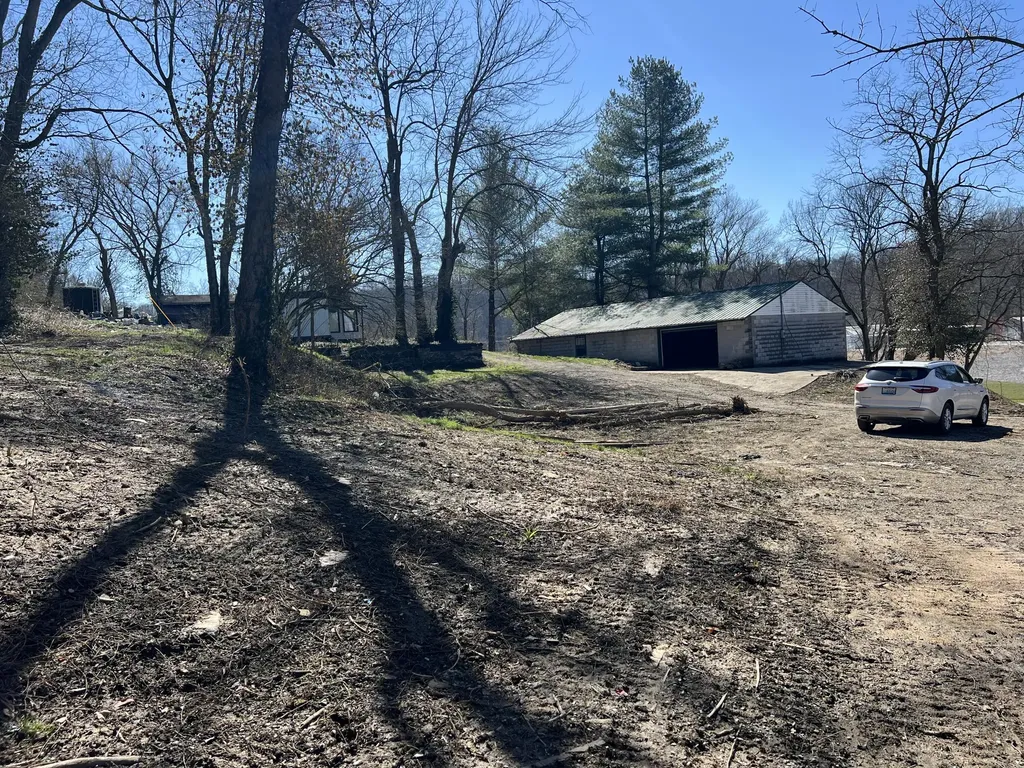 1860 Ford Road Winchester KY 40391