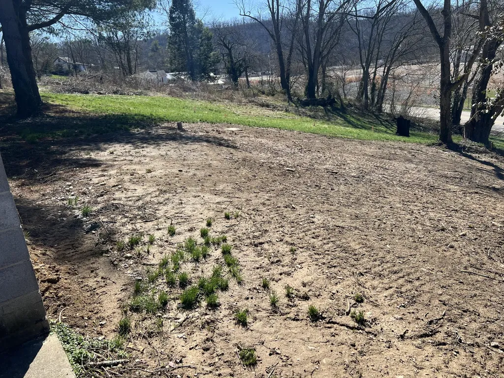 1860 Ford Road Winchester KY 40391