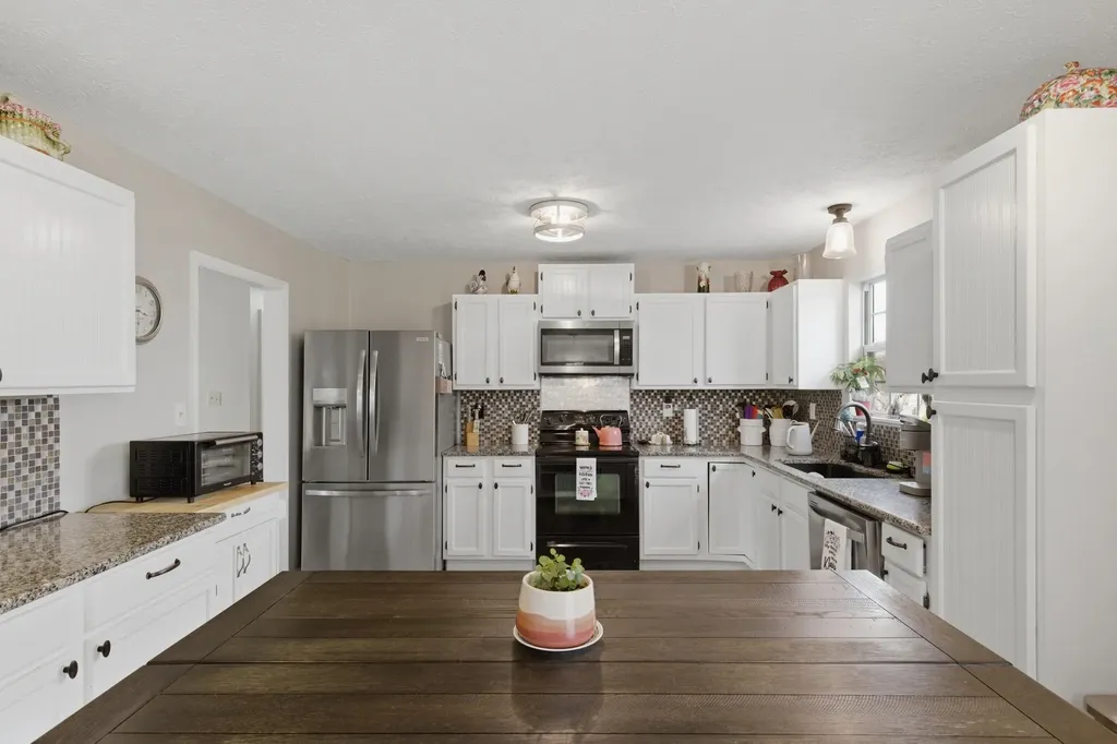 113 Mint Lane Nicholasville KY 40356