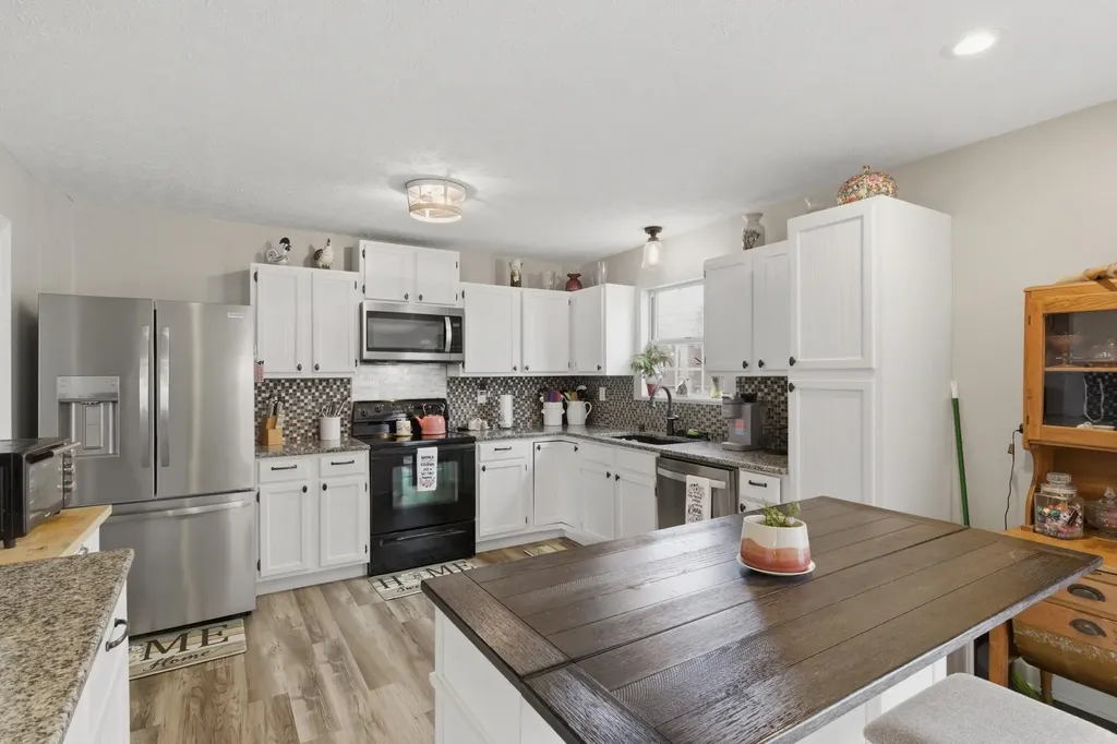 113 Mint Lane Nicholasville KY 40356
