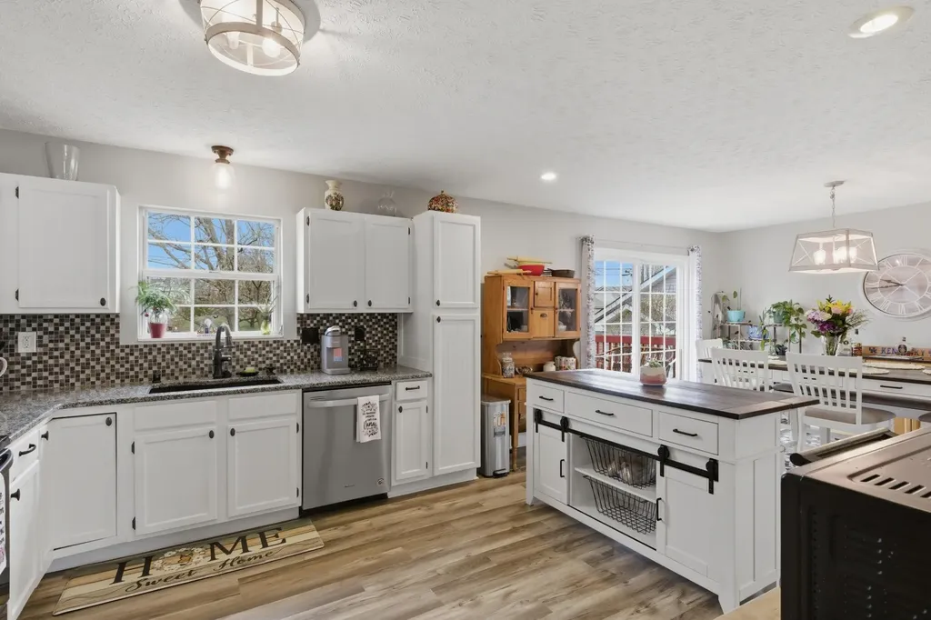 113 Mint Lane Nicholasville KY 40356