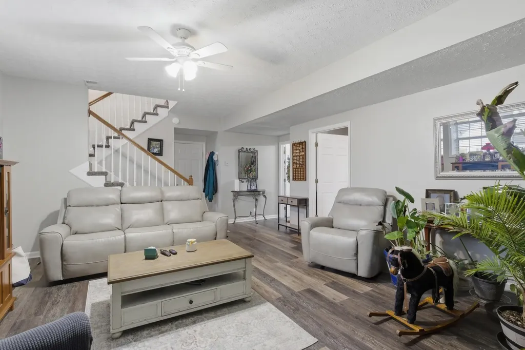 113 Mint Lane Nicholasville KY 40356