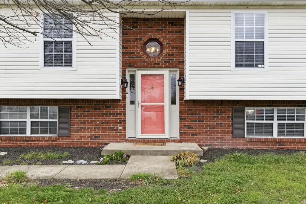 113 Mint Lane Nicholasville KY 40356