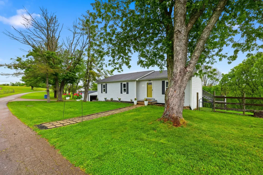1258 Bypass N Lawrenceburg KY 40342