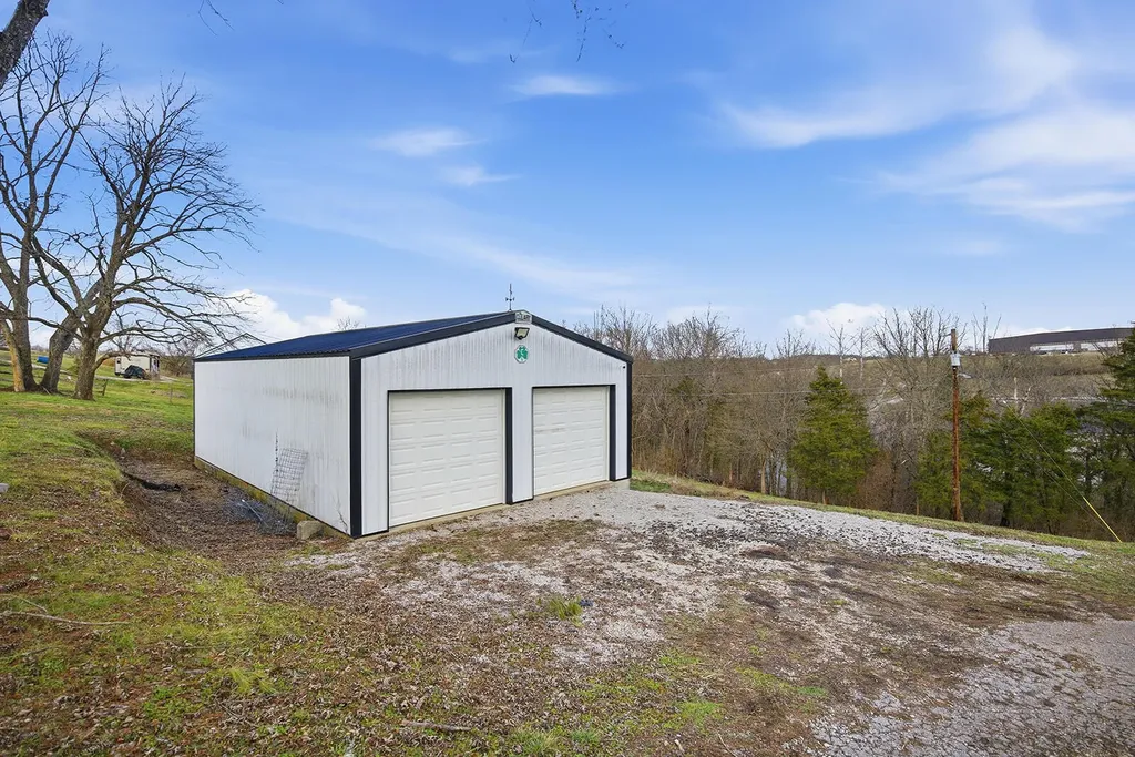 1258 Bypass N Lawrenceburg KY 40342