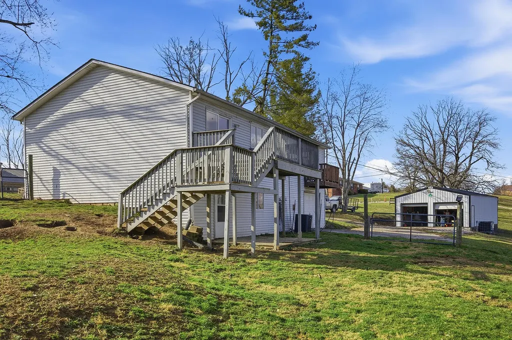 1258 Bypass N Lawrenceburg KY 40342