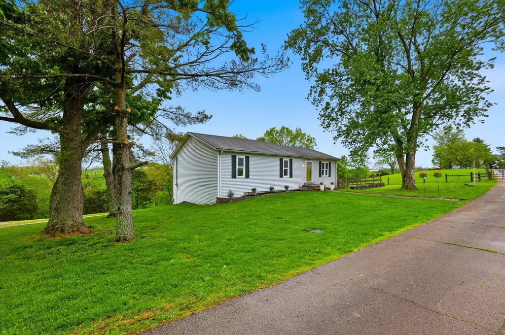 1258 Bypass N Lawrenceburg KY 40342