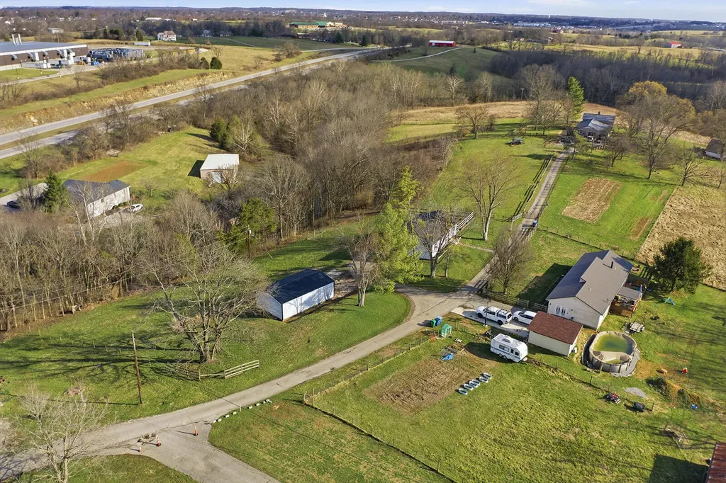 1258 Bypass N Lawrenceburg KY 40342