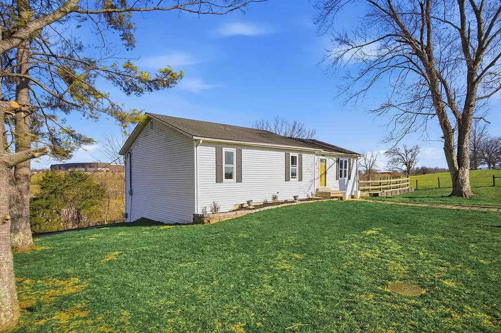 1258 Bypass N Lawrenceburg KY 40342