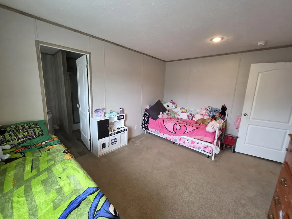 884 Holly Grove Road Corbin KY 40701