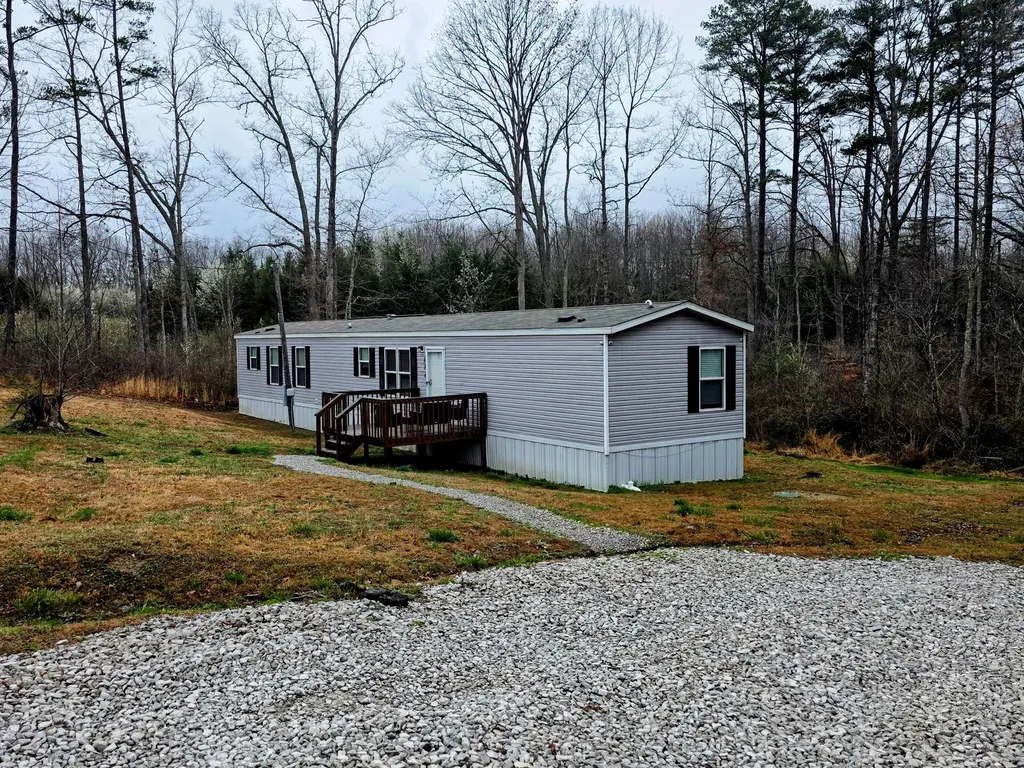 884 Holly Grove Road Corbin KY 40701