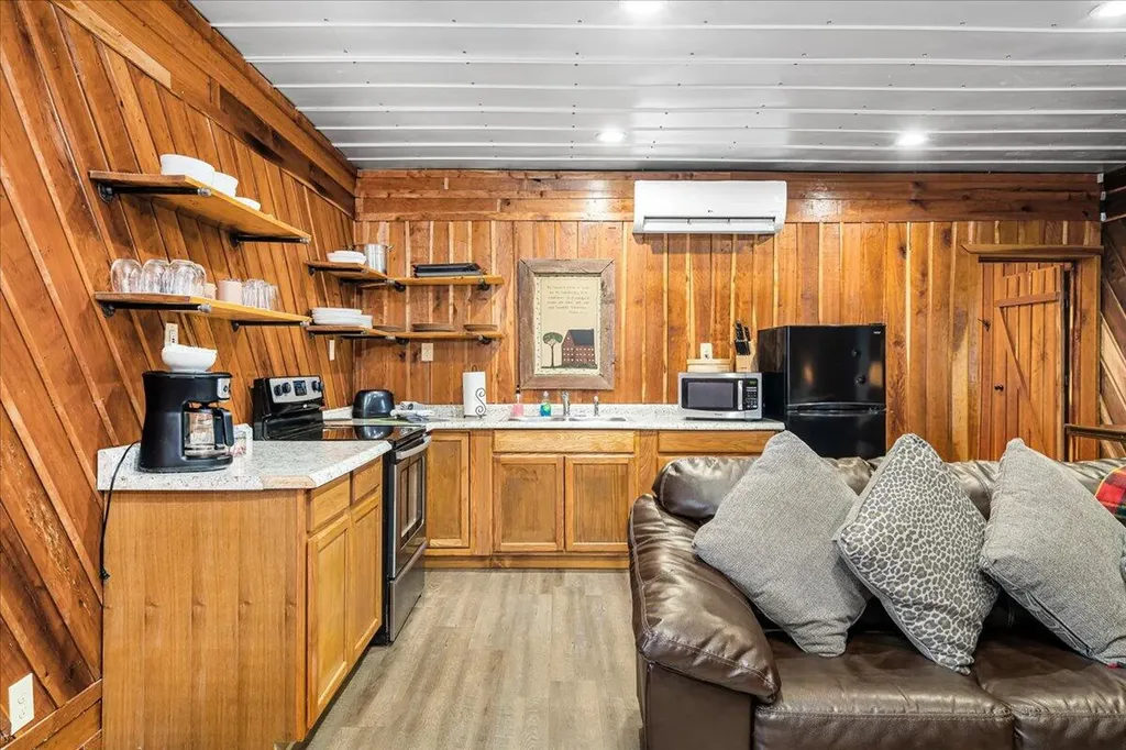 1922 Star Gap Road Stanton KY 40380