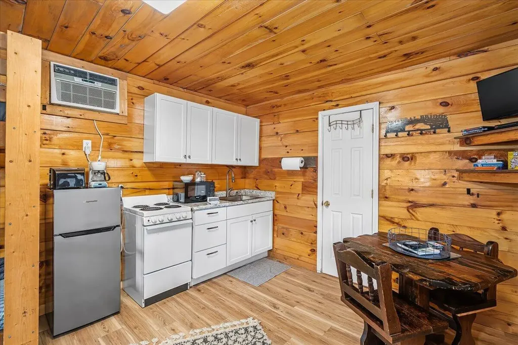 1922 Star Gap Road Stanton KY 40380