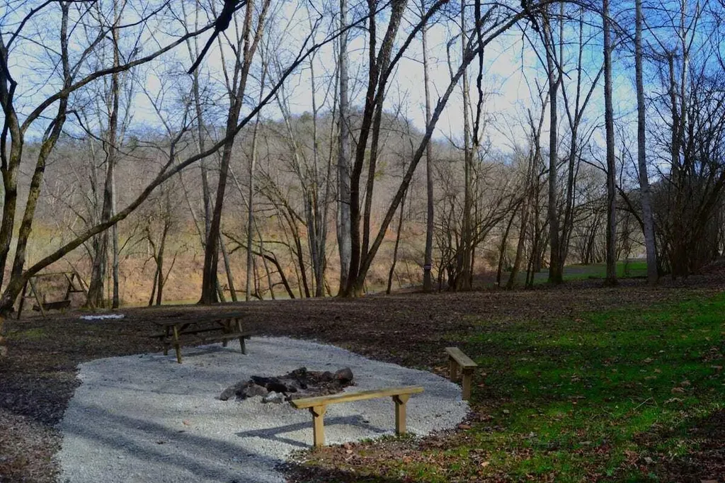 1922 Star Gap Road Stanton KY 40380