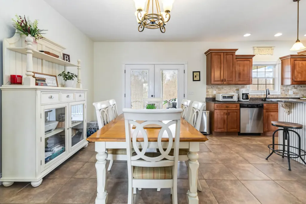207 Remington Drive Russell Springs KY 42642