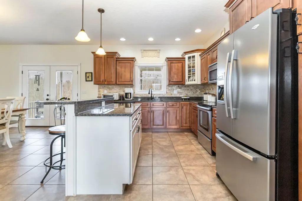 207 Remington Drive Russell Springs KY 42642