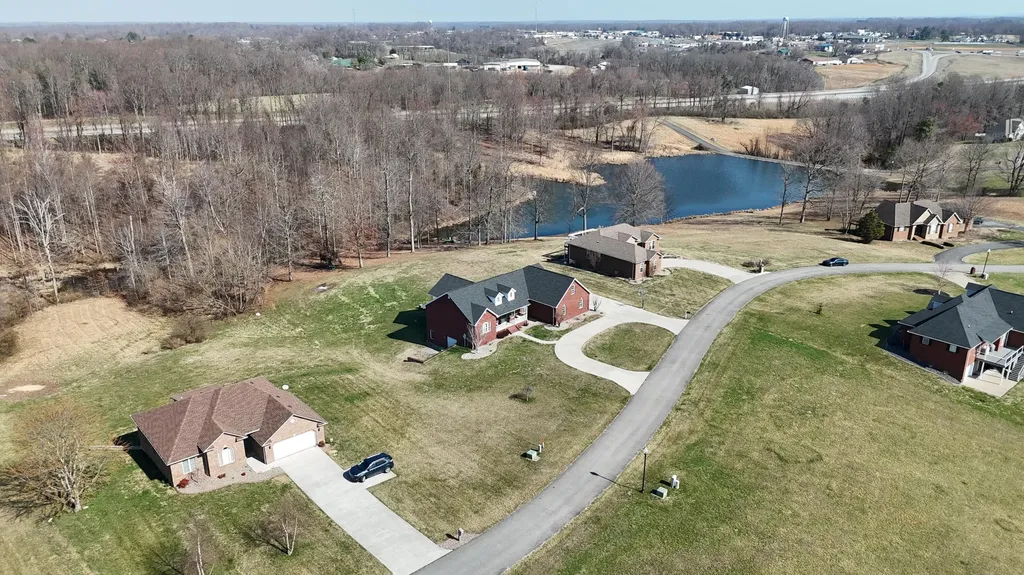 207 Remington Drive Russell Springs KY 42642