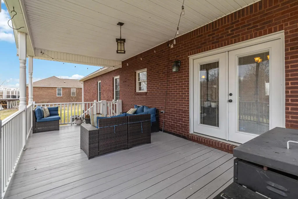 207 Remington Drive Russell Springs KY 42642
