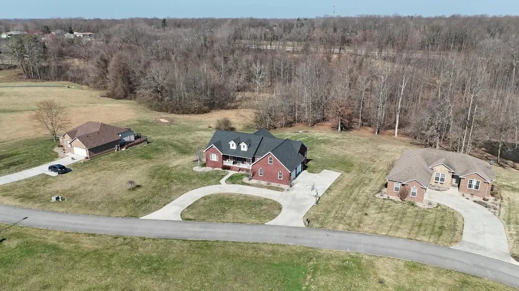 207 Remington Drive Russell Springs KY 42642