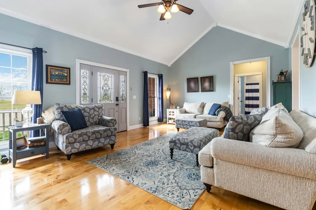 207 Remington Drive Russell Springs KY 42642