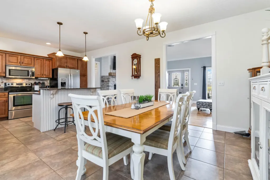 207 Remington Drive Russell Springs KY 42642
