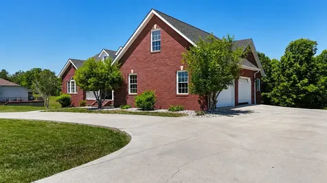 207 Remington Drive Russell Springs KY 42642
