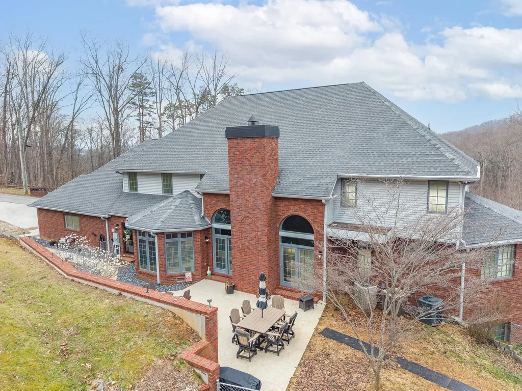 1357 Heather Hills Drive Somerset KY 42503