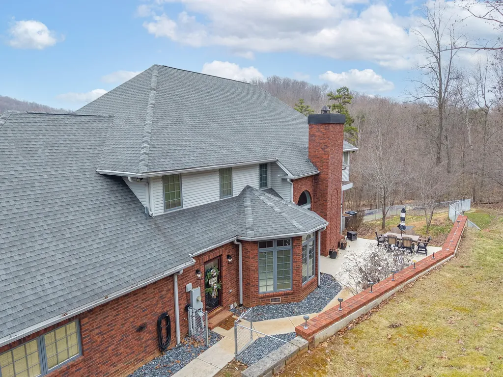 1357 Heather Hills Drive Somerset KY 42503