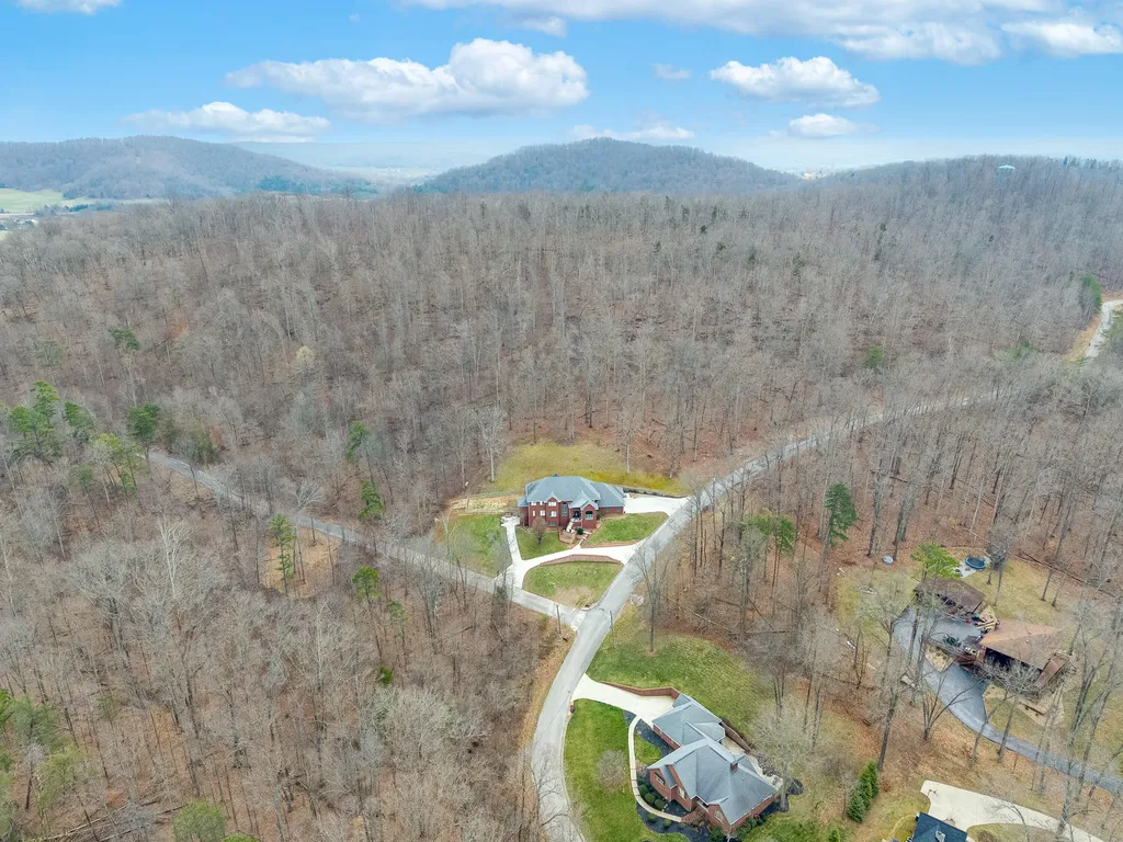 1357 Heather Hills Drive Somerset KY 42503